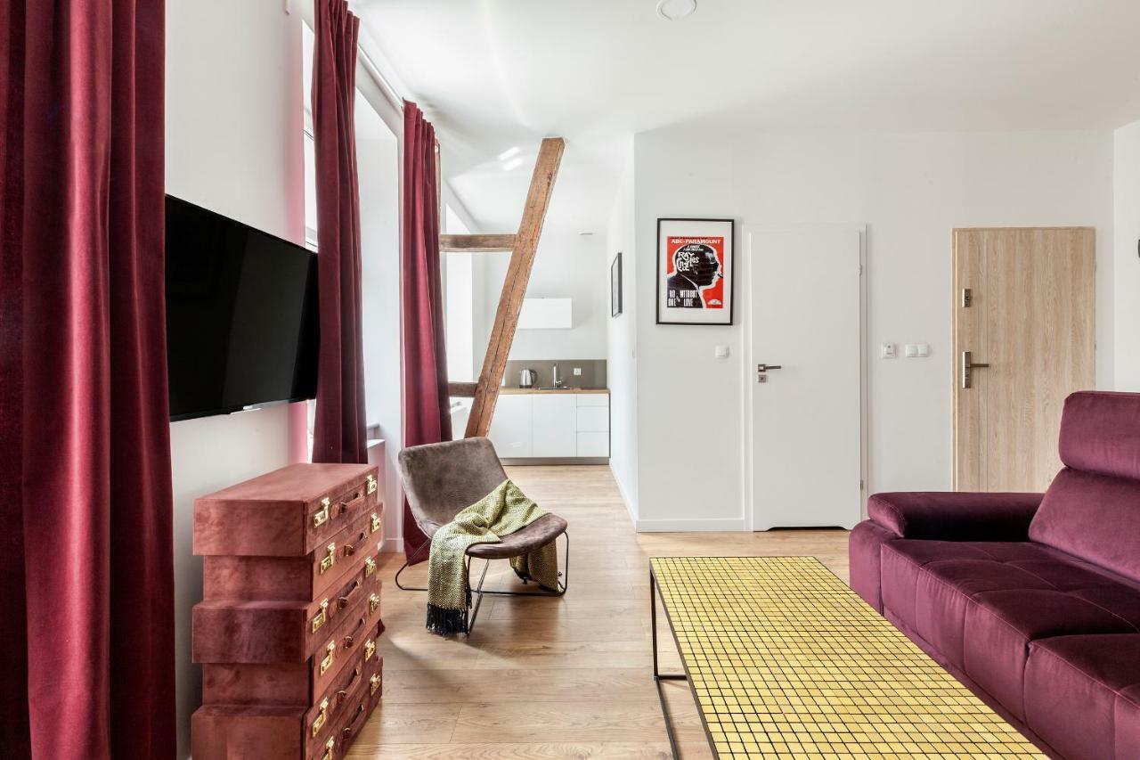 Cinema Apartments Poznan Bagian luar foto